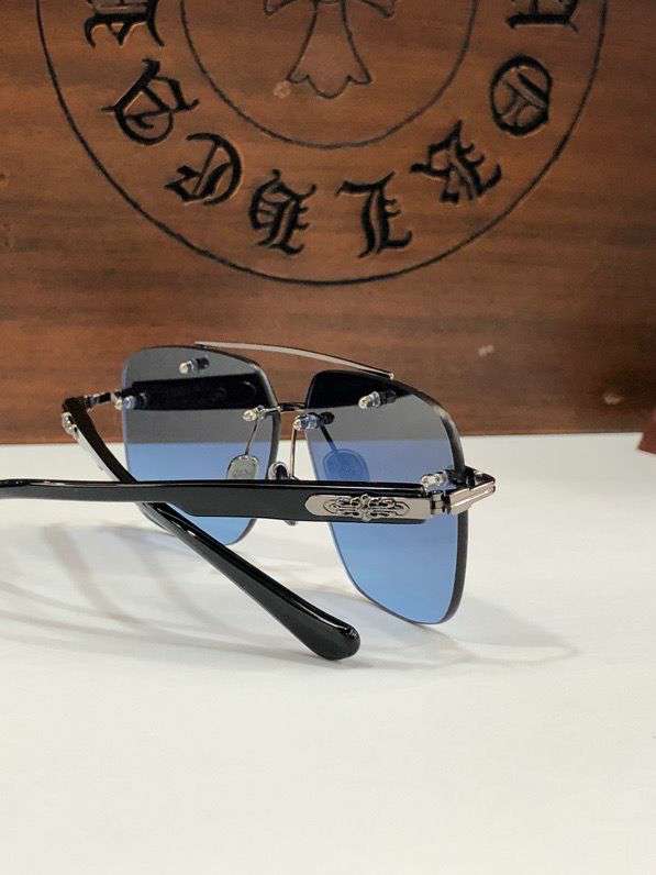 Picture of Chrome Hearts Sunglasses _SKUfw46735167fw